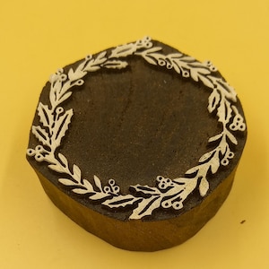 Couronne de Noël et planche d'impression indienne en bois sculpté ; tampon textile; tampon de poterie,