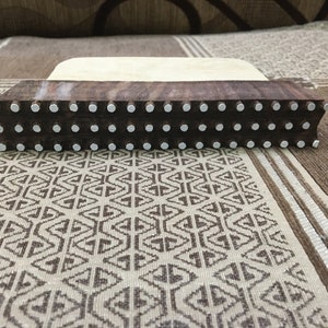 Dotty Border met de hand gesneden houten blokstempel, traditioneel stempelblok voor het bedrukken van textiel en stoffen, aardewerk, doe-het-zelf; Tjaps, schapenaardewerk