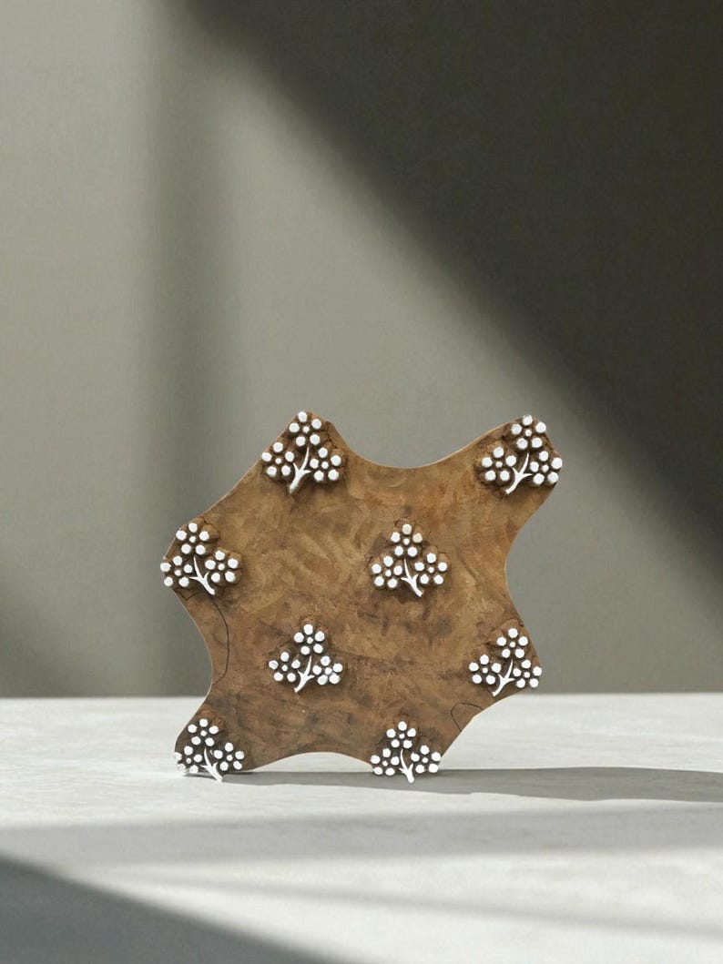 Houten booti-stempel met bloemen, Indiaas textieldrukblok (10 cm) afbeelding 1