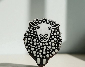 Handgesneden houten blokstempel met stippen: Indiase textieldruk