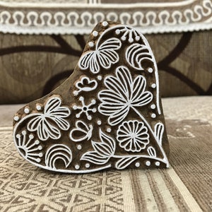 Cœur stylisé, bloc d'impression en bois indien sculpté à la main ; tampon textile; tampon de poterie,