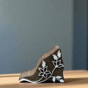 curvy leaves  hand carved Indian wood printing block; textile stamp; pottery stamp,