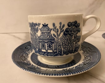 Vintage Churchill of England Blue Willow Teetassen und Untertassen - 4er Set