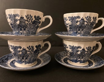Blue Willow Teacup and Saucer Set of 4, Royal Wessex, England