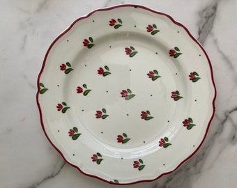 Johnson Bros. Salad Dessert Plate in Bonjour Pattern, 7 7/8”