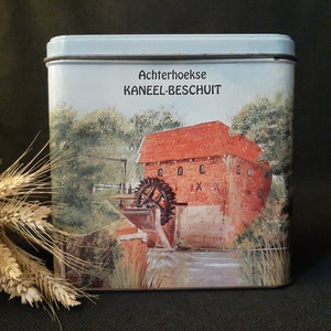 Vintage tin box with lid Retro storage cans Decorative metal tin Biscuit tin Cookie tin box Tin canister vintage Country farm decor