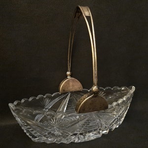 Fruit bowl vintage Lead crystal antique bowls Vintage cut glass crystal bowl Crystal glass silver plated handle 875 Collectible crystal