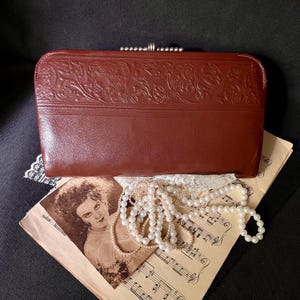 Vintage clutch Vintage leather bag Evening clutch purse Vintage clutch bag 60s purses Cocktail purses Chic vintage leather purse