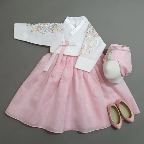 Candy Pink 100 Days Baby Girl Hanbok main image 0