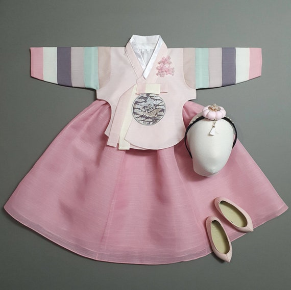 100 day top hanbok girl