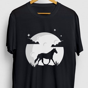 Horse Lover Shirt, Country Shirt, Horse Riding, Gift For Horse Lovers, Horse Girl, Horse Moon Hoodie / Youth Shirt / Unisex T-shirt