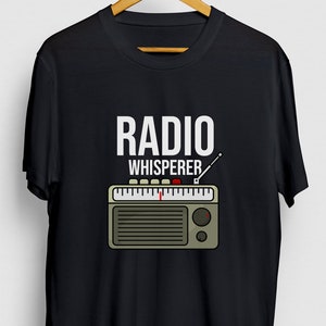 Radio Whisperer HAM Radio Gift, Zabawna koszulka operatora, Zabawna koszulka radiowa, Bluza z kapturem HAM Radio / Koszulka młodzieżowa / Koszulka unisex