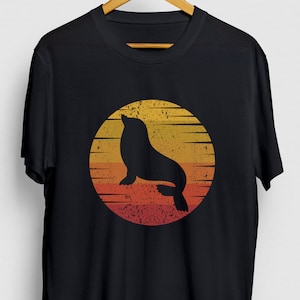 Vintage Retro Sunset Sea Lion T-Shirt Vintage Retro Sunset Sea Lion T-Shirt