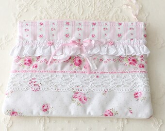 White lace adjustable zipper cuff with peekaboo lace inside