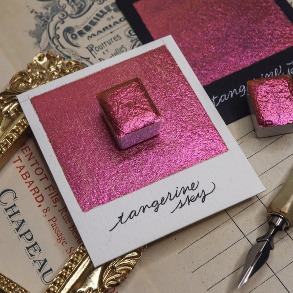 Tangerine Sky - Tinta sólida caligráfica de color SHIMMER - Media pastilla de acuarela multicolor metálica hecha a mano