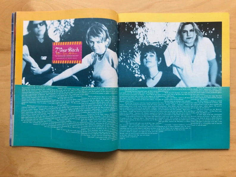 Raygun Magazine Issue 17 Perry Farrell, Nine Inch Nails, Joan Jett, The Cramps Graphic Art, David Carson Graphic Design Lovers image 7