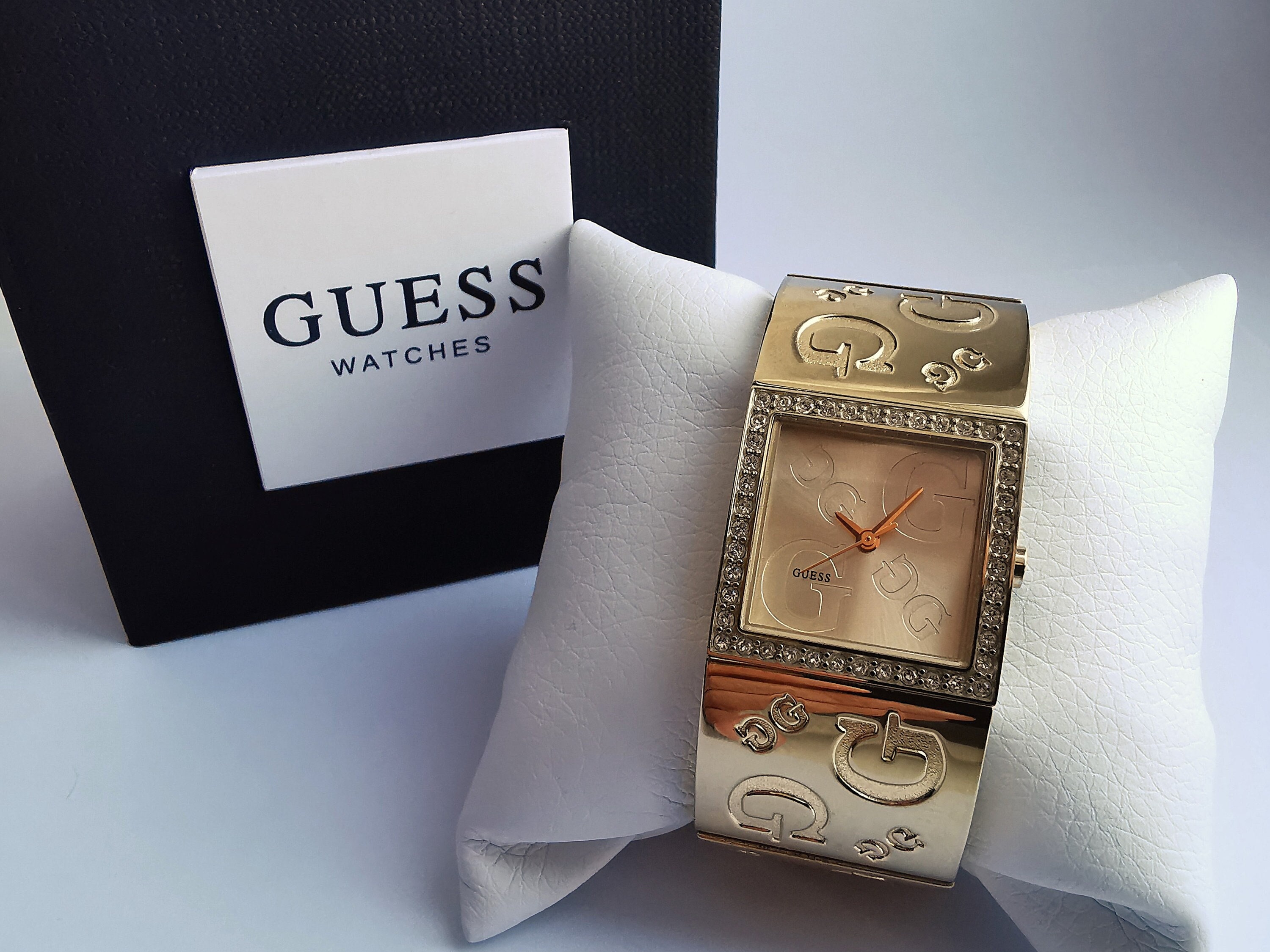 guess female wrist watches