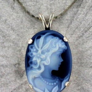 Agate Cameo Pendant  in Sterling Silver - ---Carved in Germany --- Beautiful Lady