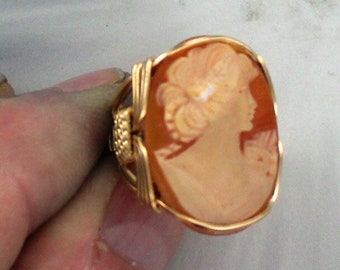 Vintage Cameo Ring - Shell Cameo Ring -  in 14kt Rolled Gold --- Carved in Italy --- Made to order ---- Size 5 to 15 - Cameo Jewelry