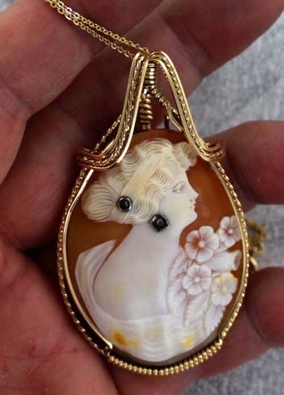 Antique   Cameo Necklace  - 14kt. Rolled Gold   -… - image 2