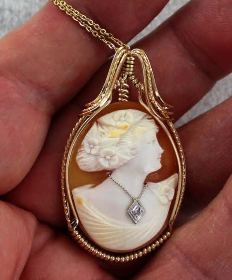 14KT Rolled Gold Setting Wire Wrapped Necklace Antique Diamond Shell Cameo