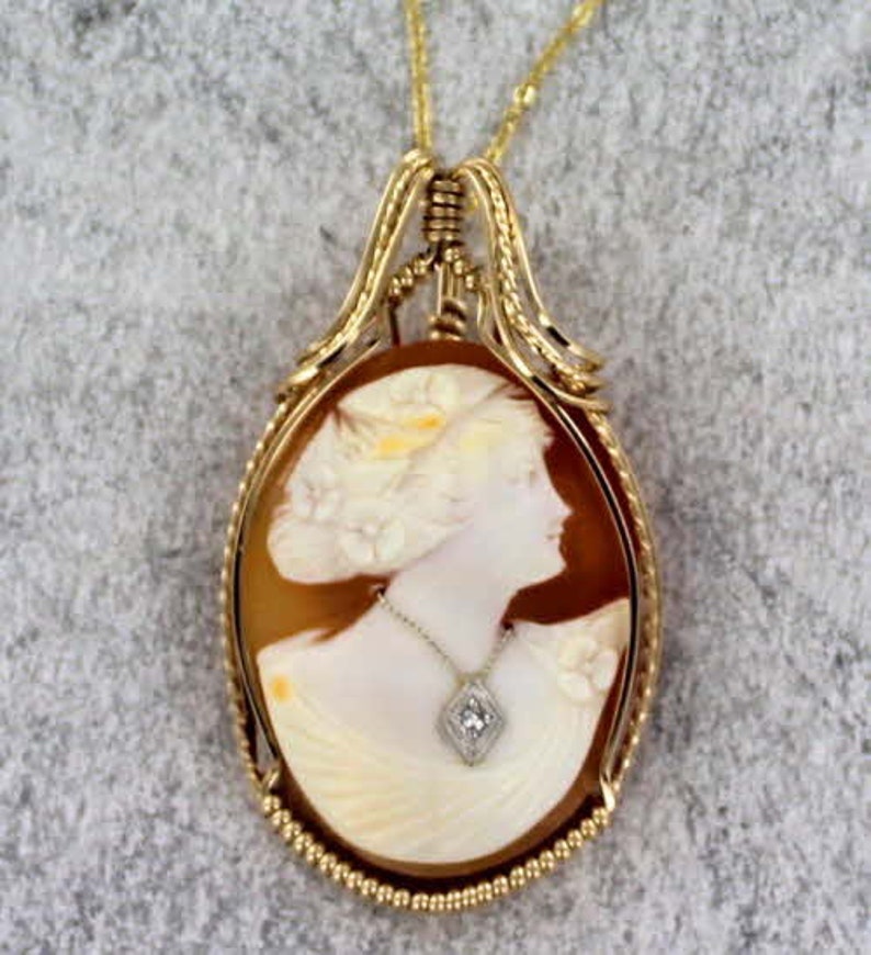 14KT Rolled Gold Setting Wire Wrapped Necklace Antique Diamond Shell Cameo