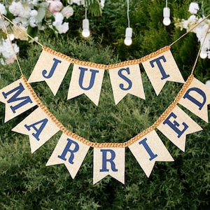 Burlap Just Married Banner – Small Wedding Sign for Car or Arch Frame, Rustic Wedding Backdrop, Just Married Garland