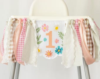 Bloemenbanner voor de kinderstoel, decoratie voor de eerste verjaardag van een meisje, geborduurde bloemenslinger met stoffen strik, boho-thema voor een eerste verjaardagsfeestje