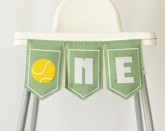 Tennis 1e verjaardagsbanner voor kinderstoel, geborduurde slinger, gepersonaliseerde decoratie voor taartsmashfeestje voor eenjarige
