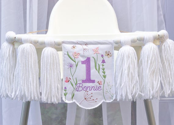 Flower High Chair Banner with Embroidery – Personalized Baby Name Garland | 1st Birthday Decor with Tassels
