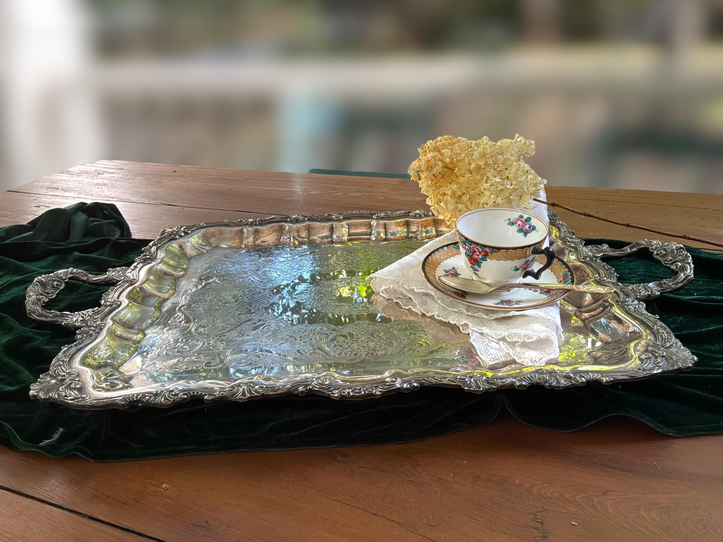 【Sheridan】 ビクトリアンのサモワール 【シルバープレート】 大型 Sheridan Large Silverplate Tray - Etsy