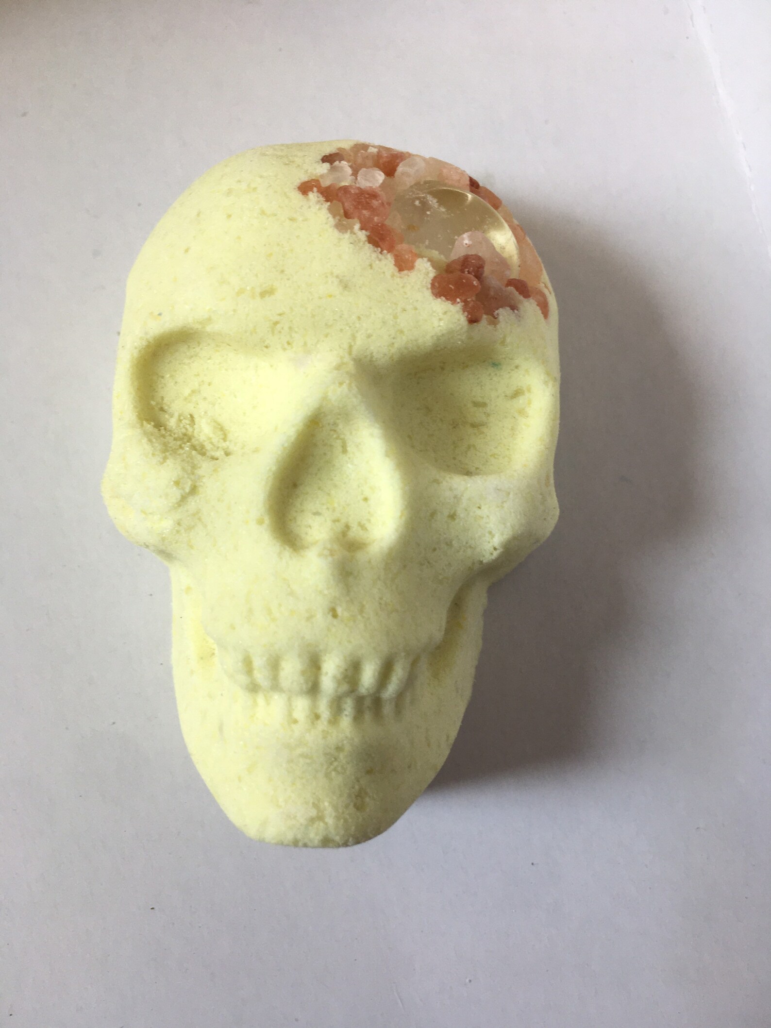 Large Skull bath bomb made with hemp seed oil and quartz