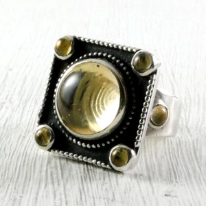 Ring aus Silber, Kristall und Blattgold: Byzantinisch inspirierter quadratischer Ring aus Silber und 24 Karat Gold – Silberring für Herren oder Damen
