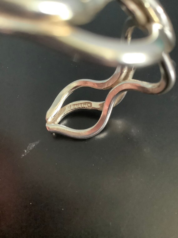 Sterling silver wavy torque bangle - image 5