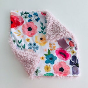 Floral Lovey, baby girl lovey, floral minky lovey, floral minky blanket, pink faux fur lovey, pink baby lovie, baby girl fur lovey, fur mini