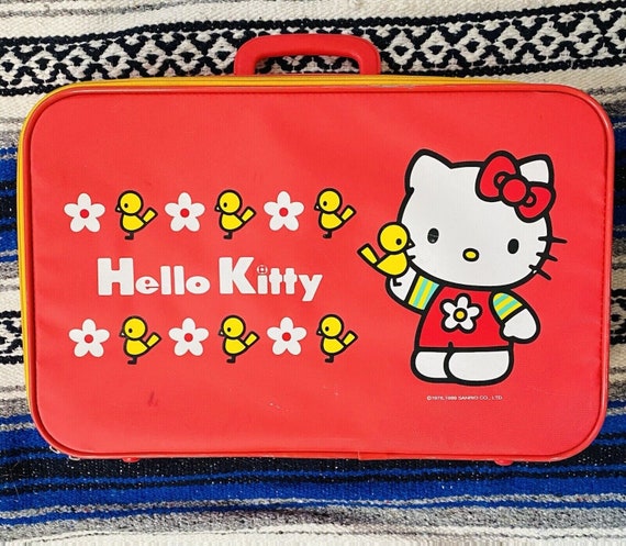 Vintage 1999 SANRIO Hello Kitty Red Yellow Birds Overnight Bag