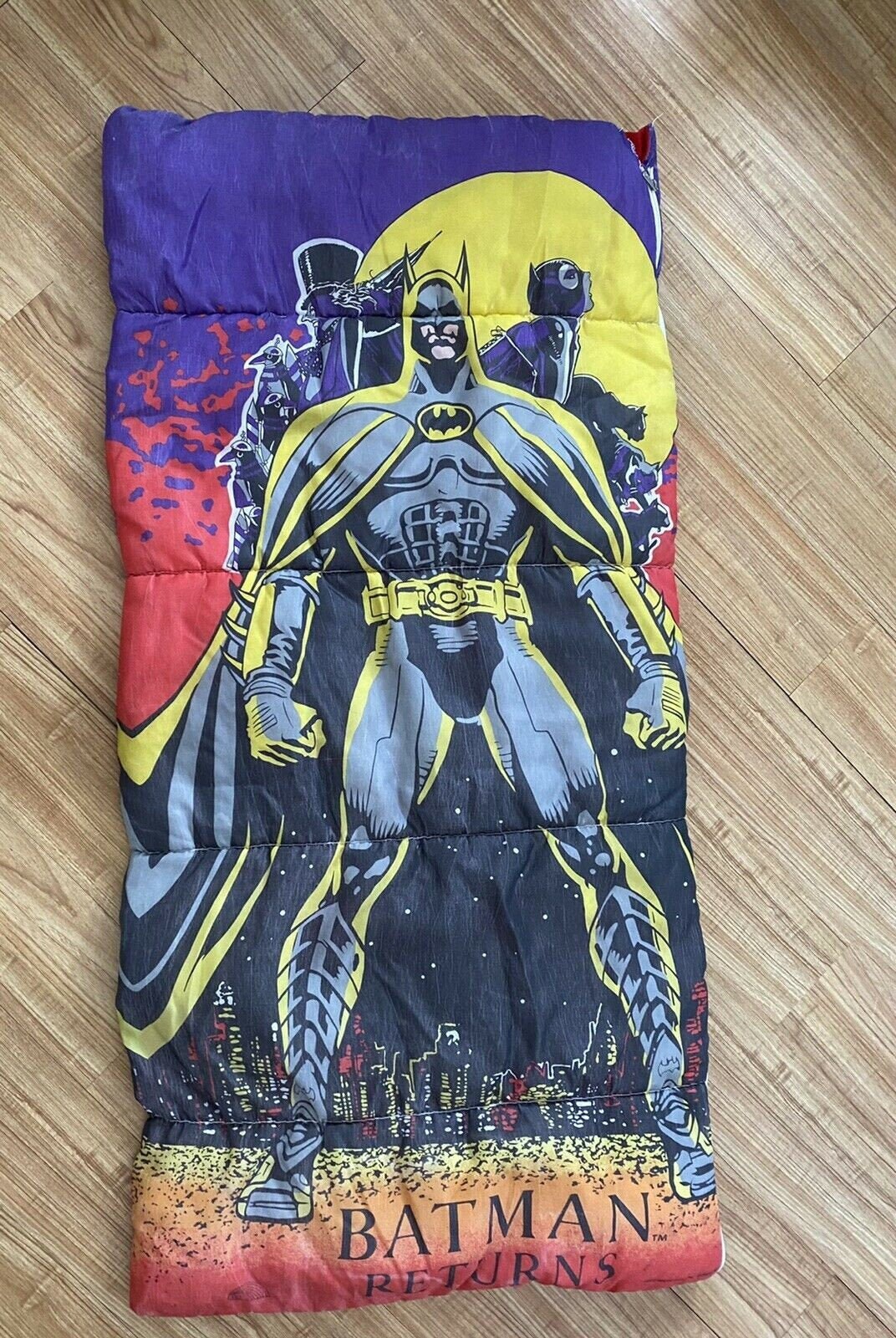 1992 BATMAN RETURNS Sleeping Bag Catwoman Penguin 90s Soft Red Interior Very Good Condition DC Comics Etsy UK