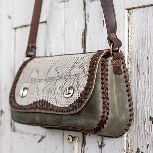 Handgefertigte LEDER Crossbody Tasche, Handgefertigte Ledertasche, Python Ledertasche, Python Leder Handtasche LEONIKA