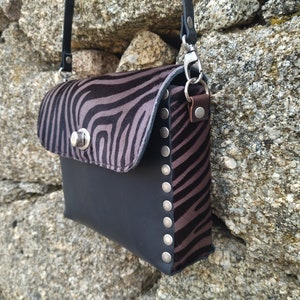 Bolsos rockeros para mujer 2025