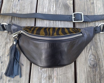 RIÑONERA de Cuero Artesanal, Riñonera Negra con Animal print, Riñonera Leopardo Cebra, Bolso de Zebra Rosa , Bolso para la Cintura