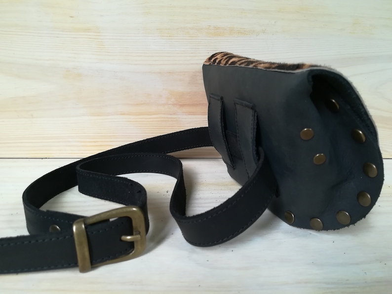 Belt bag leather, animal print Belt bag, leather hip bag, animal print clutch, leopard wallet, Crossbody purse, studded leather bag image 4