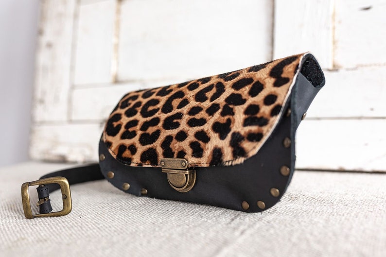 Belt bag leather, animal print Belt bag, leather hip bag, animal print clutch, leopard wallet, Crossbody purse, studded leather bag image 3