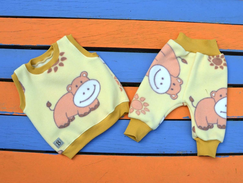 Newborn to 4years baby set clothes for winter,set clothes of fleece for baby girl,harem pants,vest,sleeveless yellow COW prints baby pants