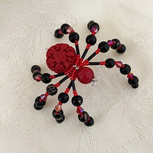 Beaded Spider - Red / Black