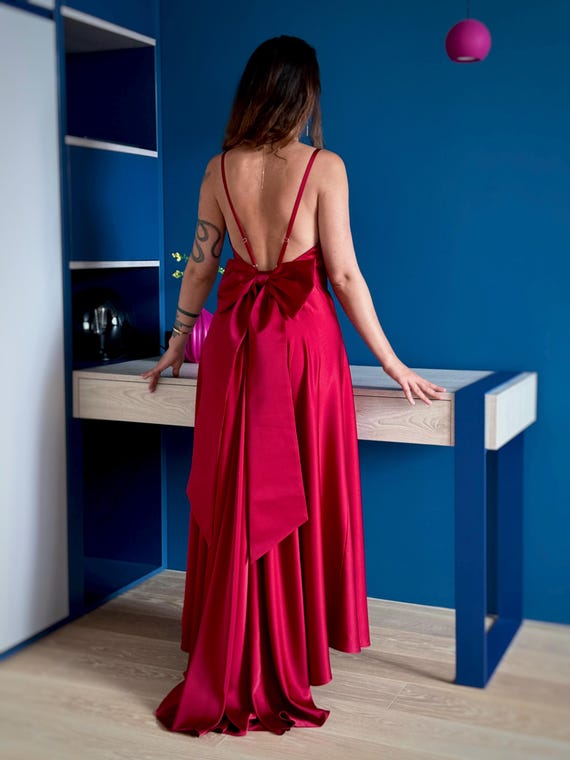 bridesmaid dress with big bow in back Cherry Silk Dress: Open Gown Train Christina Wu Celebration 22196 boho wedding dress with long sleeve Ann Taylor Belted Midi Size:9 - 12 M