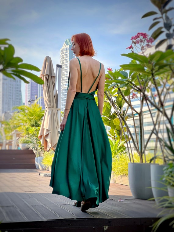 Green backless prom dress 2025