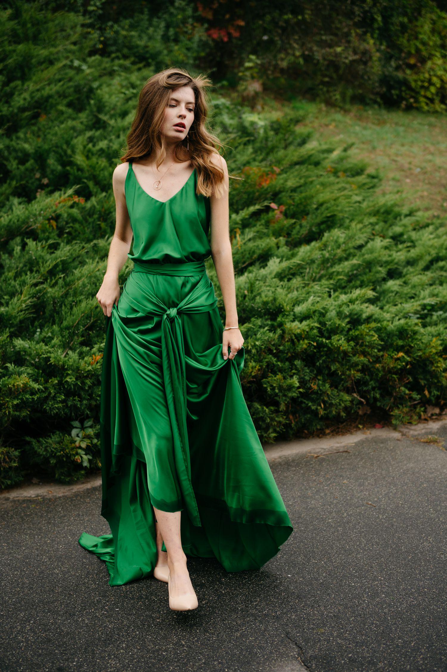 green emerald velvet dress Forever New