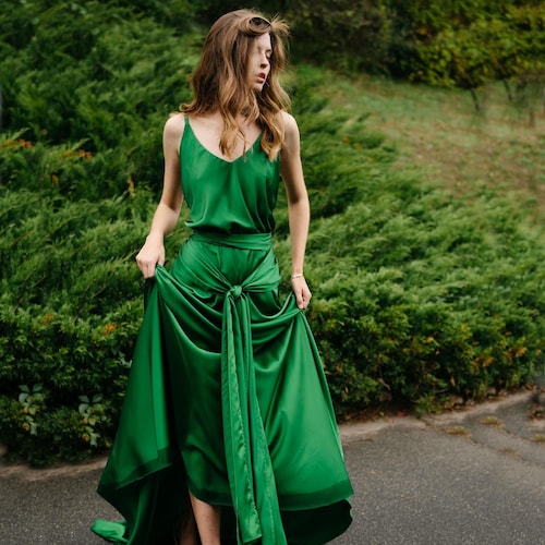 Green Viscose Maxi Dress: 'Atonement' Style Open Back Gown