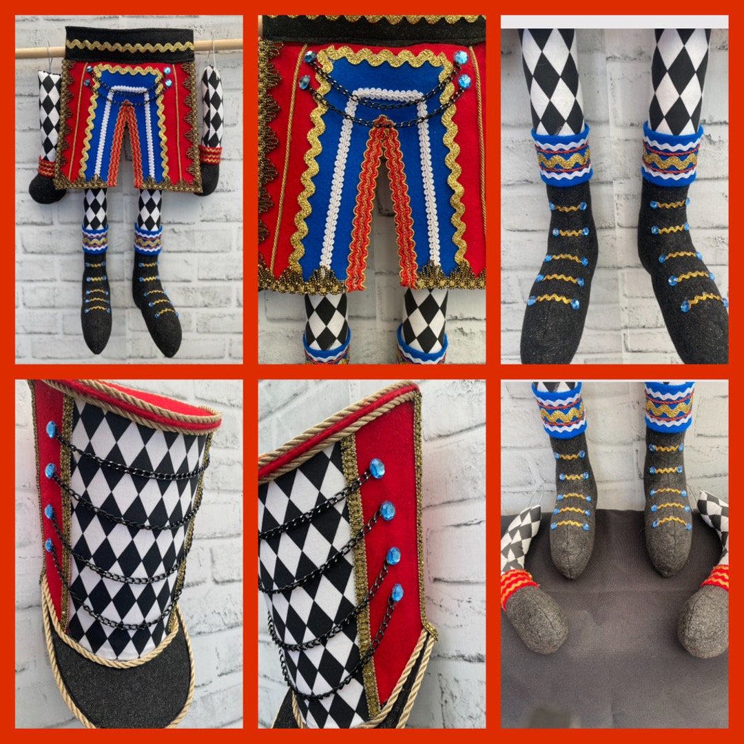 Harlequin Nutcracker, Christmas Nutcracker, Nutcracker Wreath Attachment Traditional Christmas