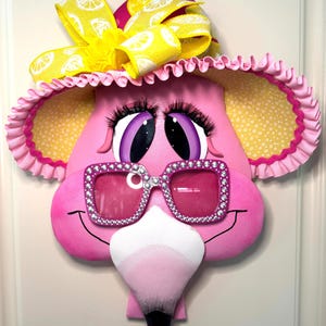 Jewel the Flamingo, Flamingo Wreath Attachment, Happy Herd Attachment, Summer Wreath Attachment, 3D Character, Wreath Embellishment